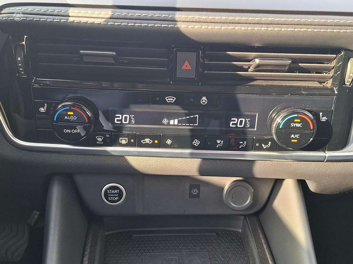 Nissan Qashqai - 12