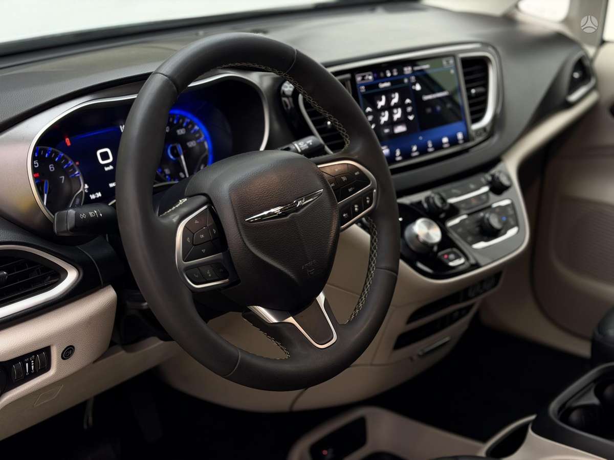 Chrysler Pacifica, 3.6 l., Минивэн