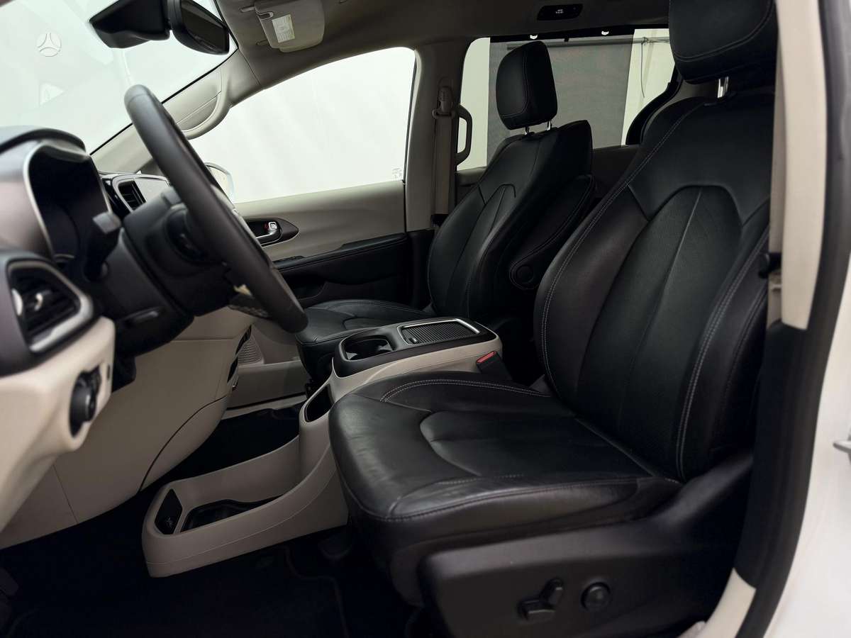 Chrysler Pacifica, 3.6 l., Минивэн