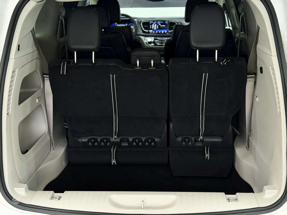 Chrysler Pacifica, 3.6 l., Минивэн
