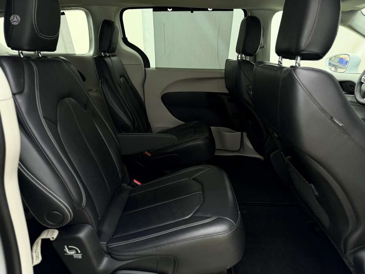 Chrysler Pacifica, 3.6 l., Минивэн