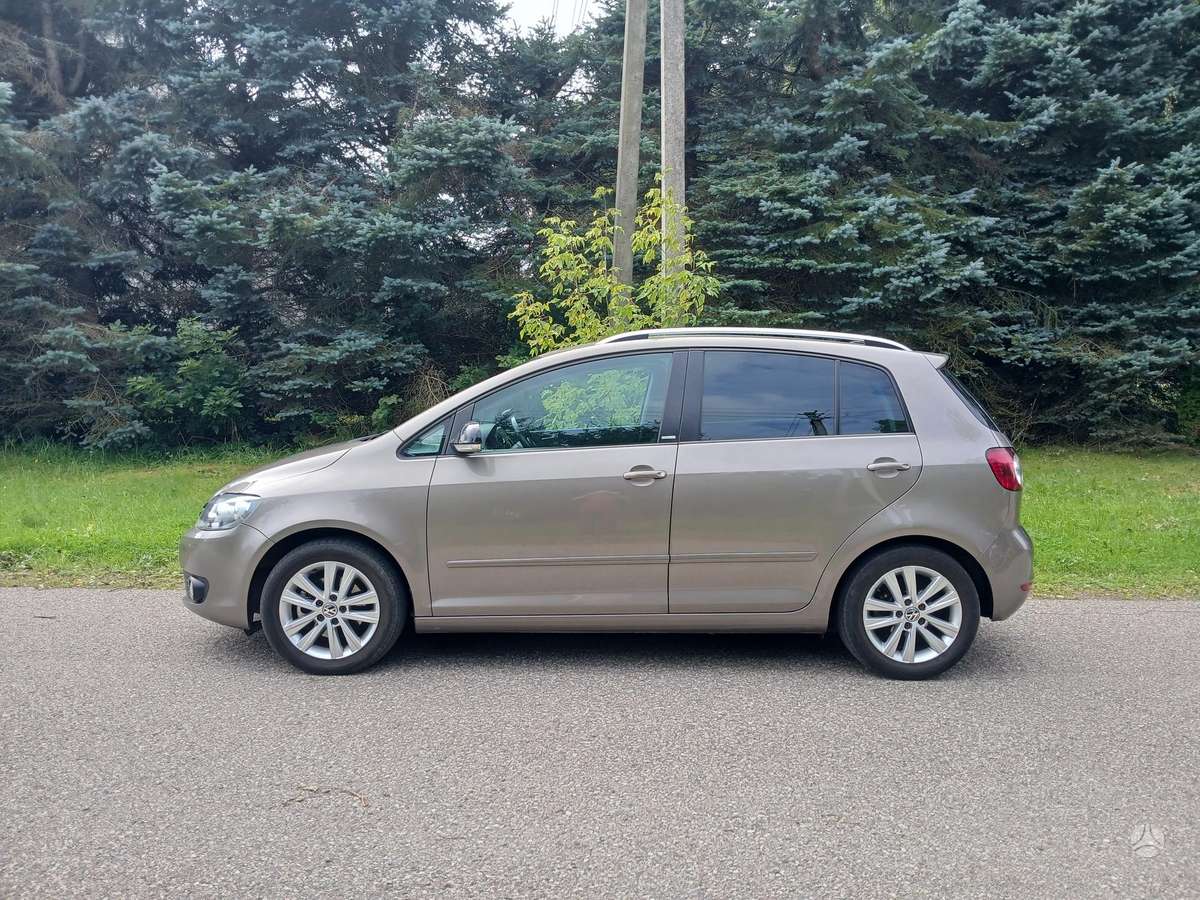 Volkswagen Golf Plus - 9