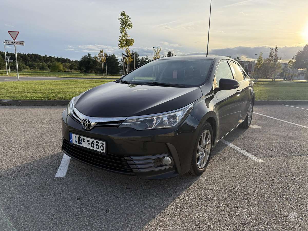 Toyota Corolla - 3