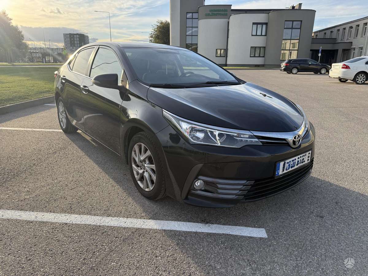 Toyota Corolla - 4