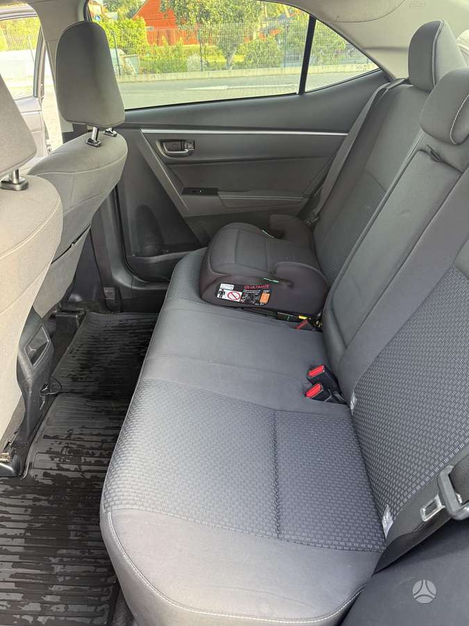 Toyota Corolla - 6