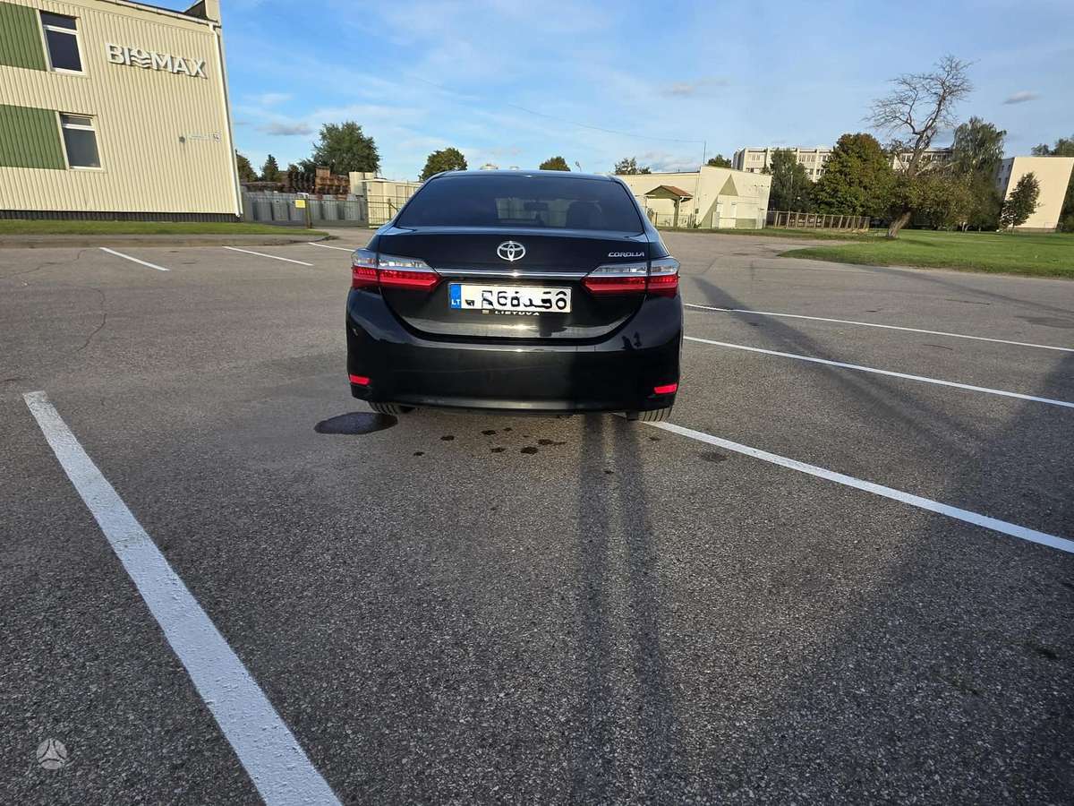 Toyota Corolla - 7