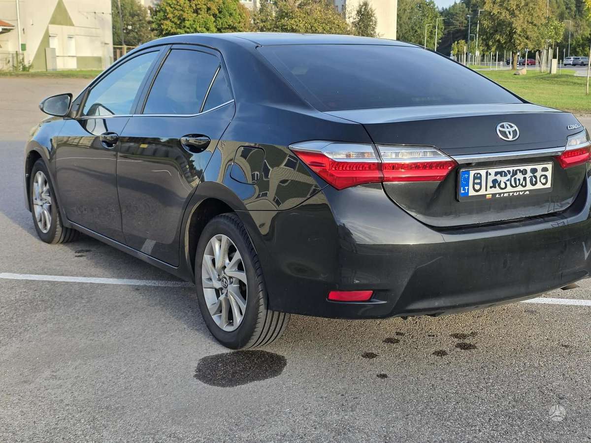 Toyota Corolla - 11