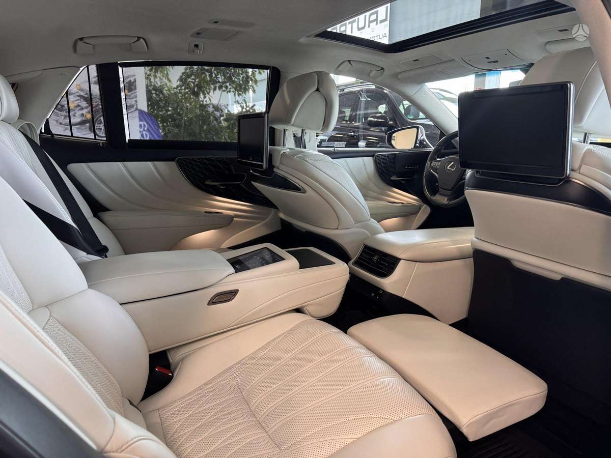 Lexus LS 500h - 11