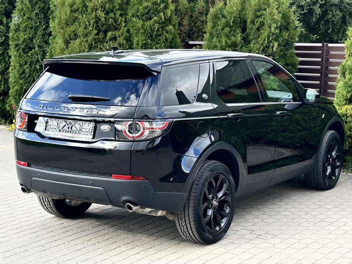 Land Rover Discovery Sport - 11