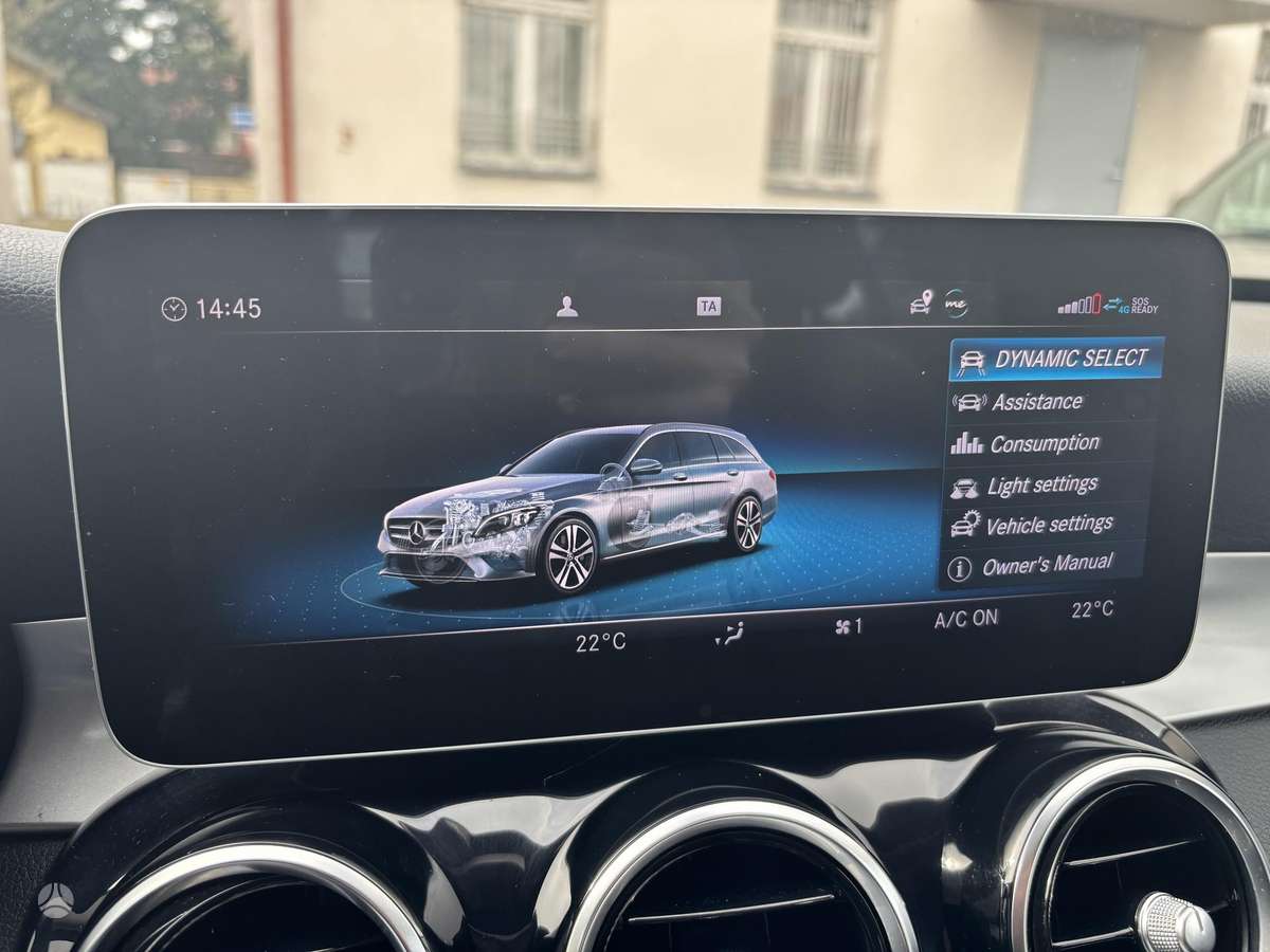 Mercedes-Benz C200 - 4