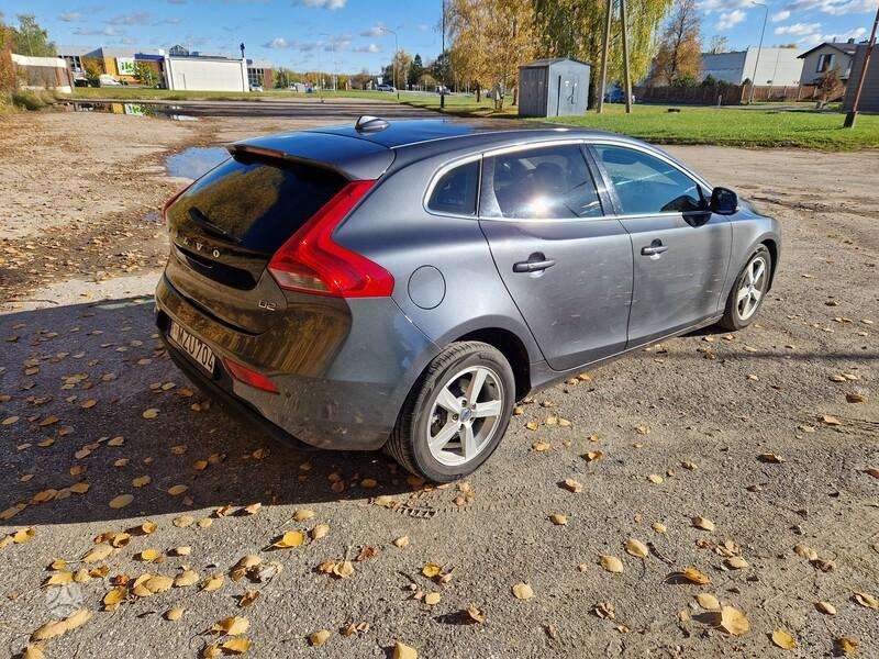 Volvo V40 - 1