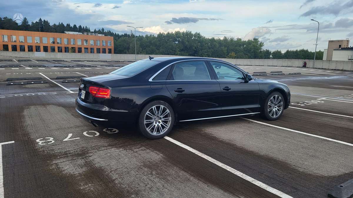 Audi A8 L, 3.0 l., Седан
