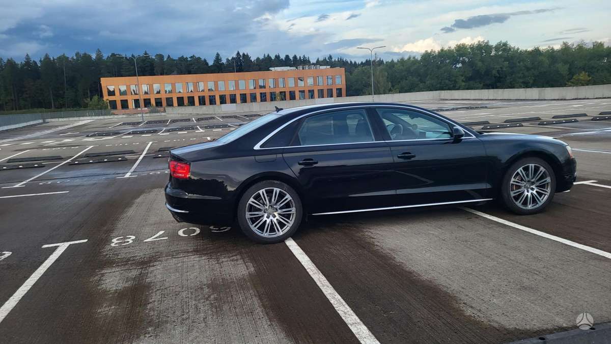Audi A8 L, 3.0 l., Седан