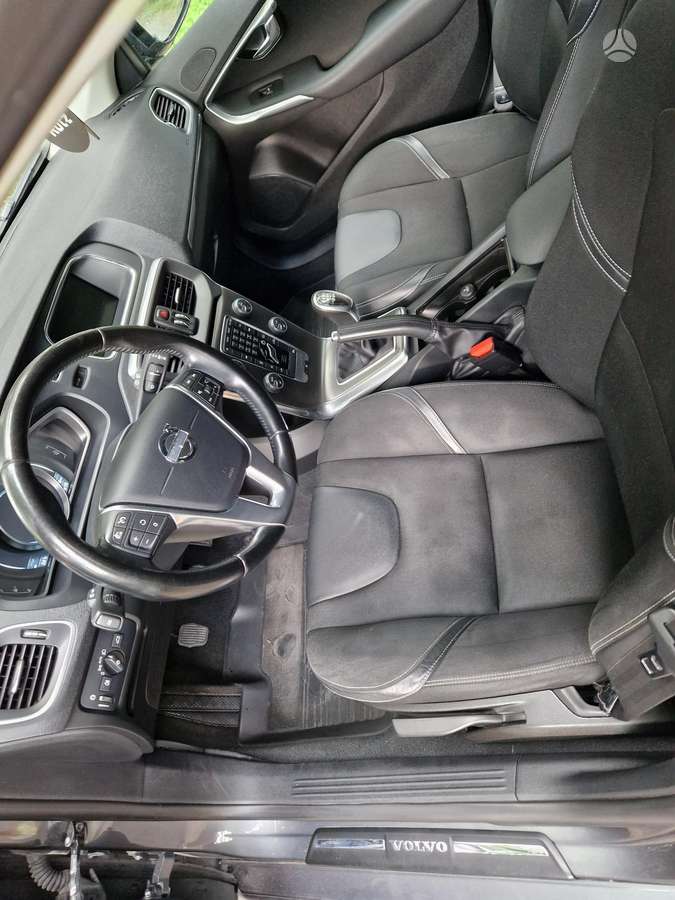 Volvo V40 - 8