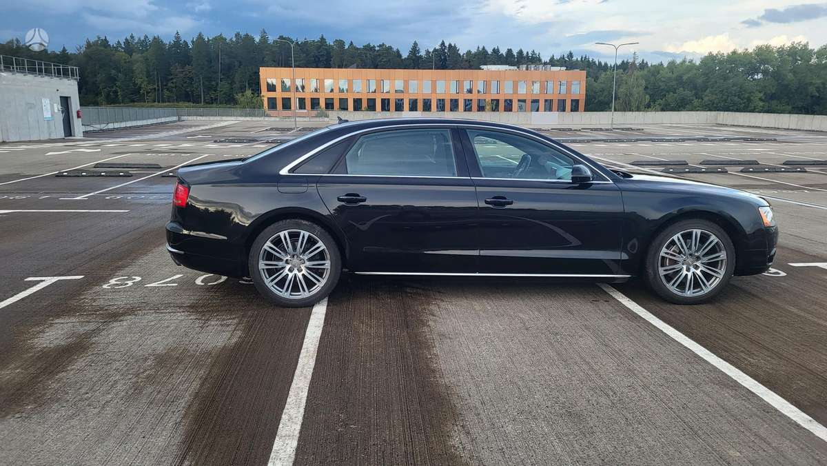 Audi A8 L, 3.0 l., Седан