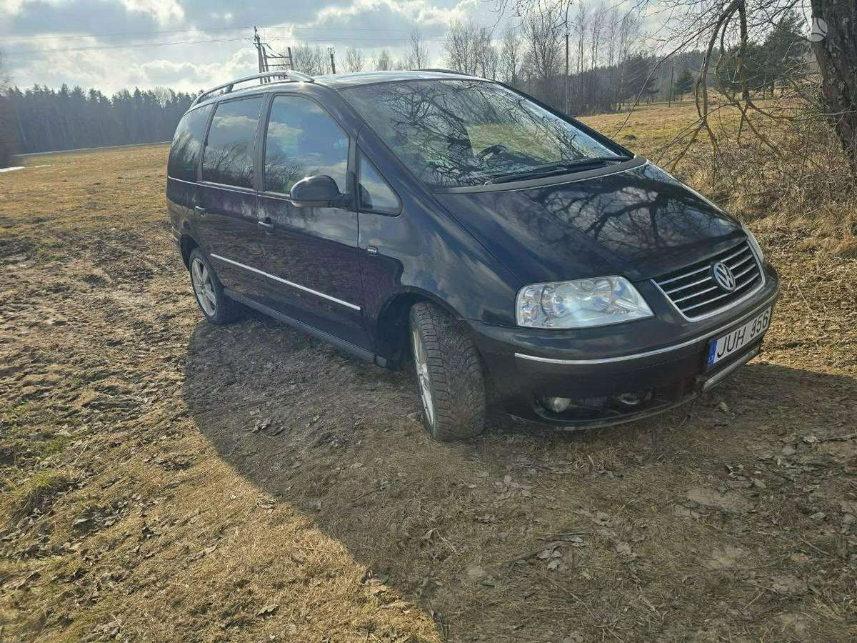 Volkswagen Sharan - 1