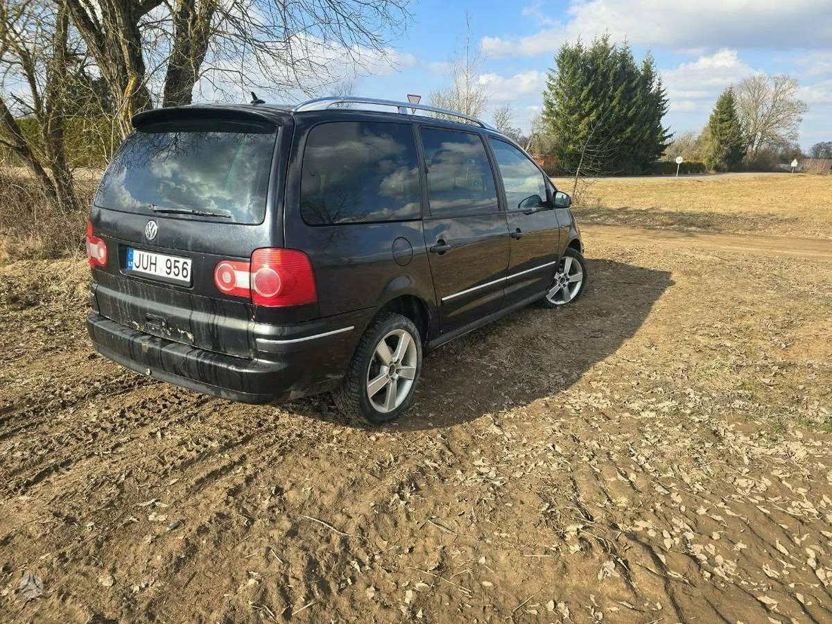 Volkswagen Sharan - 3