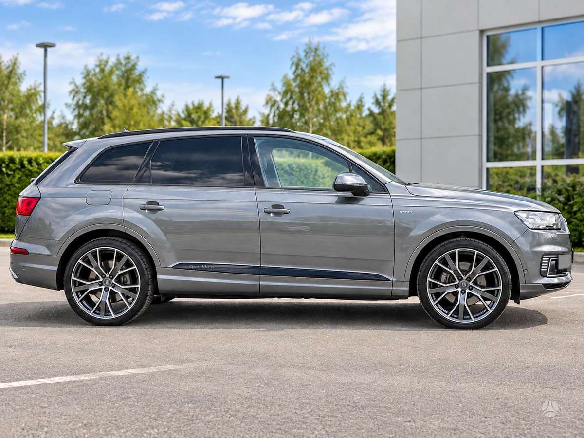 Audi Q7 e-tron - 3