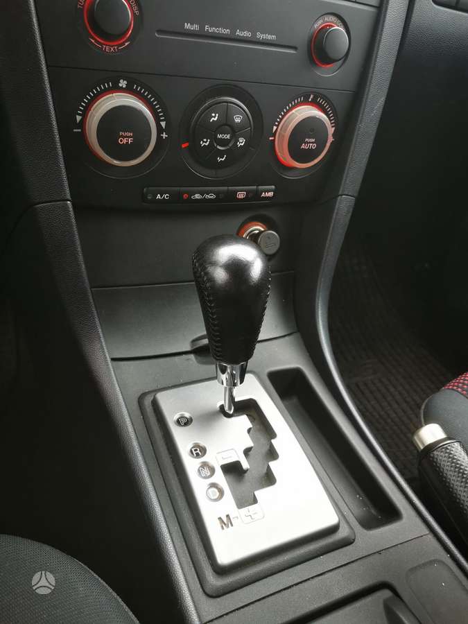 Mazda 3, 1.6 l., Хэтчбек