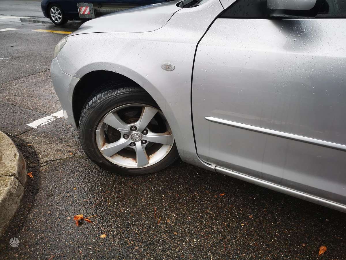 Mazda 3, 1.6 l., Хэтчбек