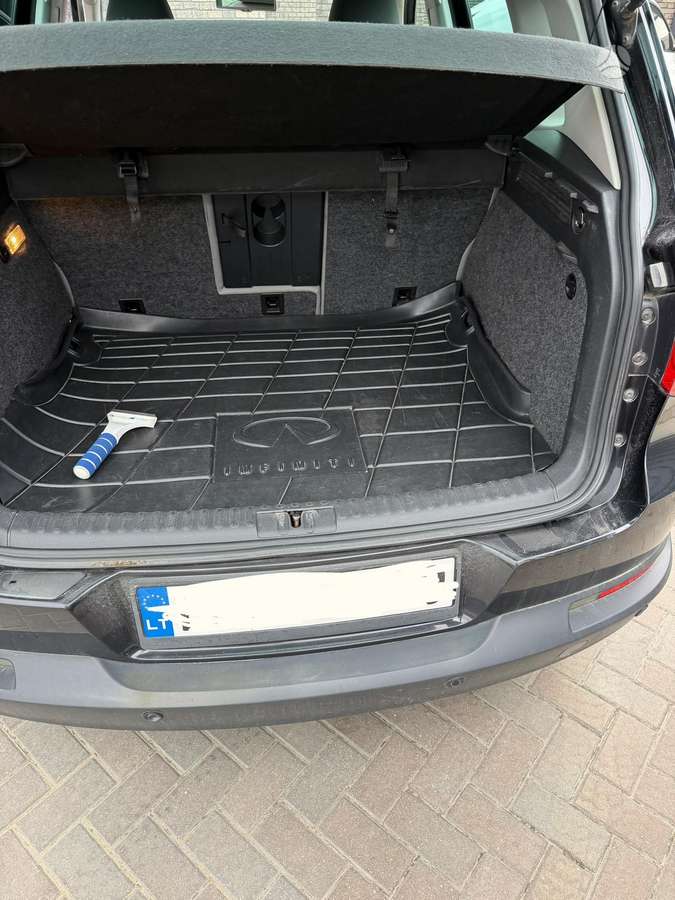 Volkswagen Tiguan - 5