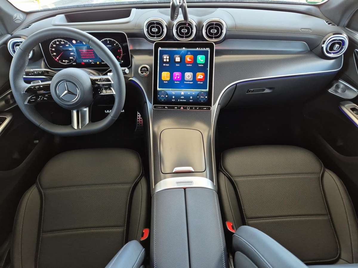 Mercedes-Benz GLC300 - 7