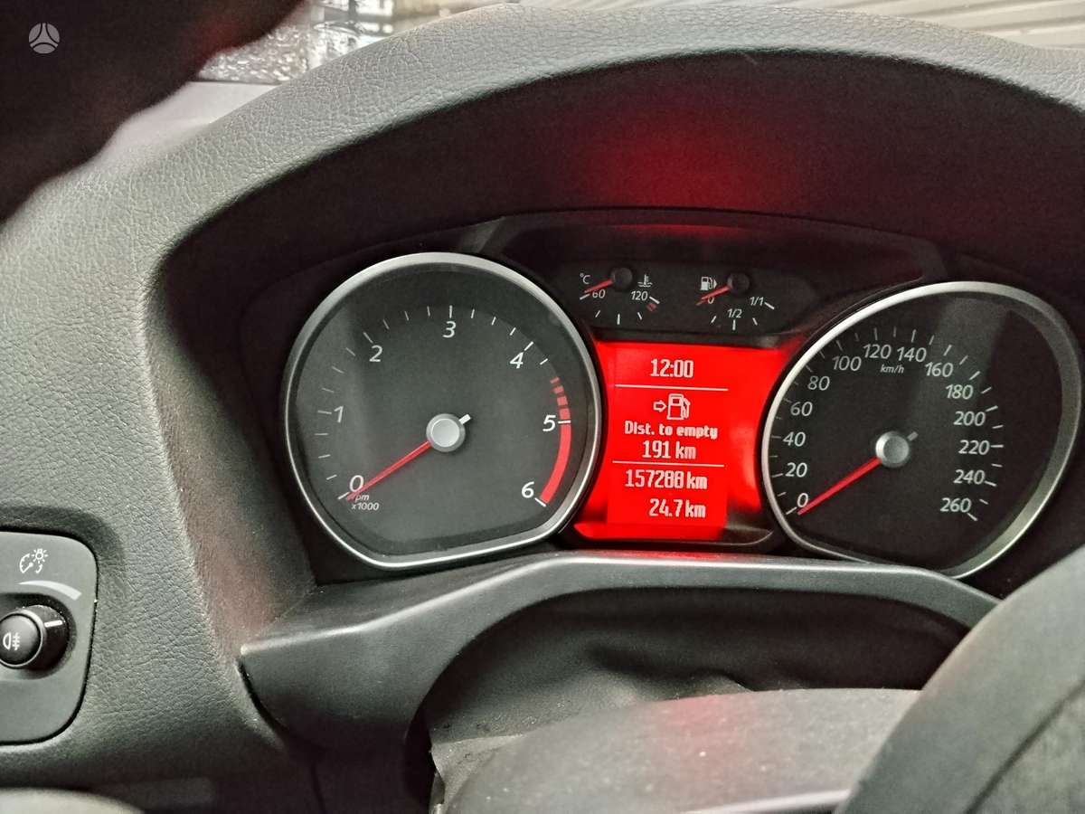 Ford Mondeo - 10