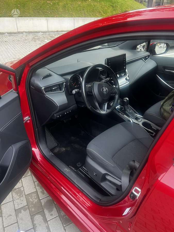 Toyota Corolla - 2