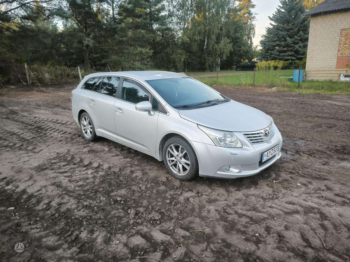 Toyota Avensis - 2