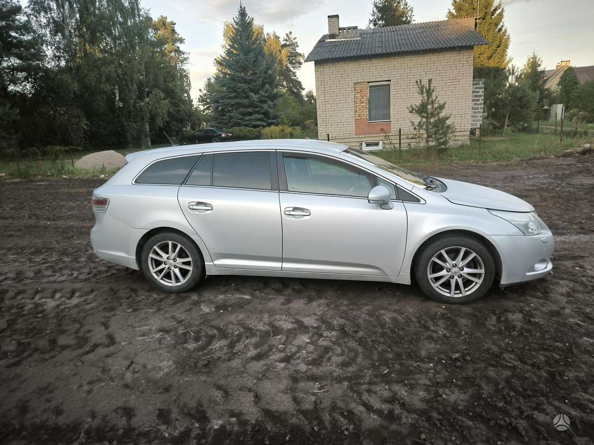 Toyota Avensis - 3