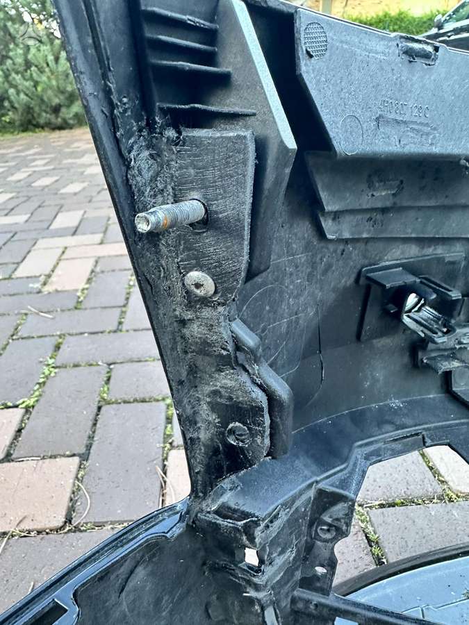 Audi S8, 4H0807065L, bamperi