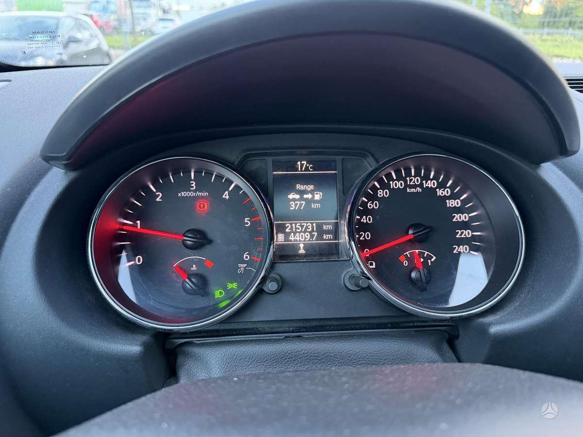 Nissan Qashqai - 11