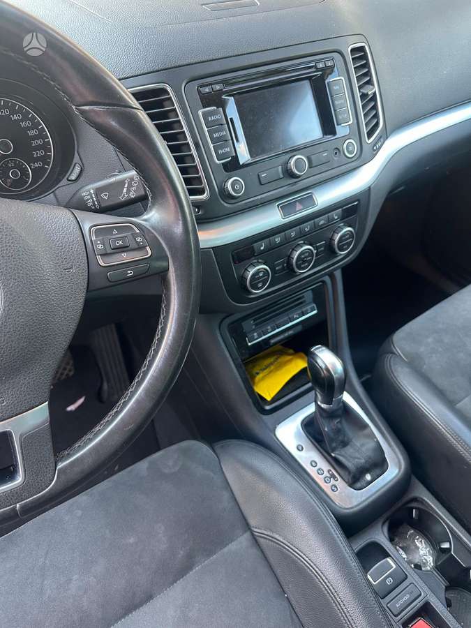 Volkswagen Sharan - 4
