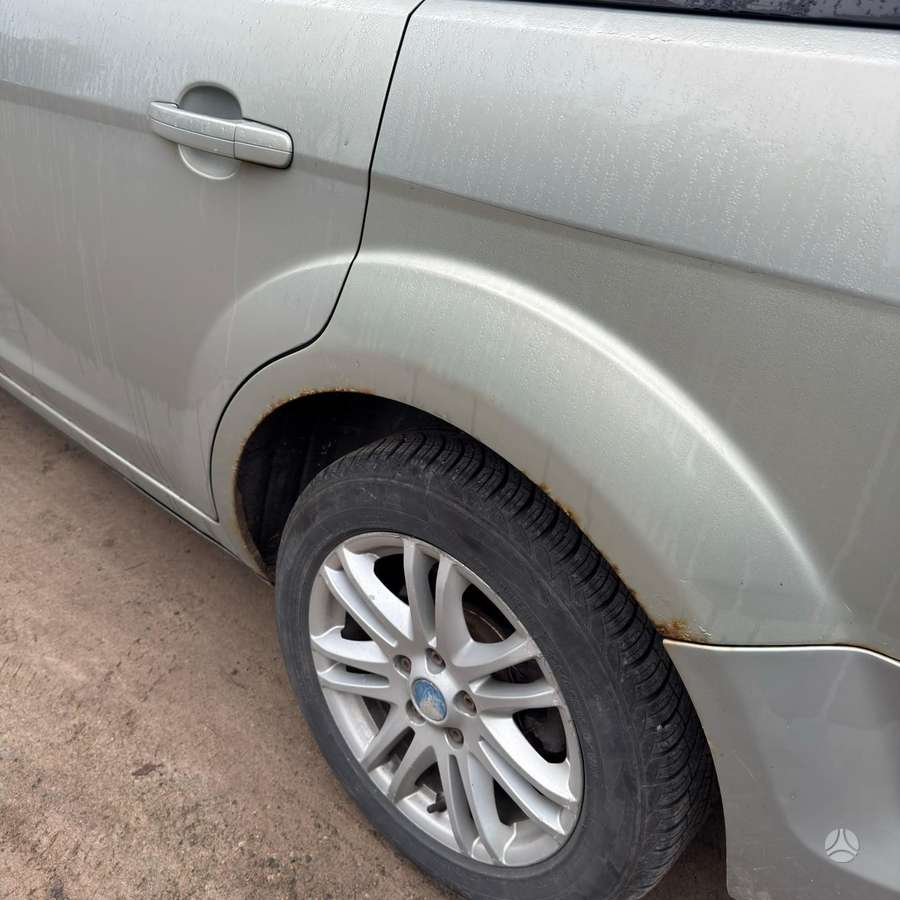 Ford Focus - 4