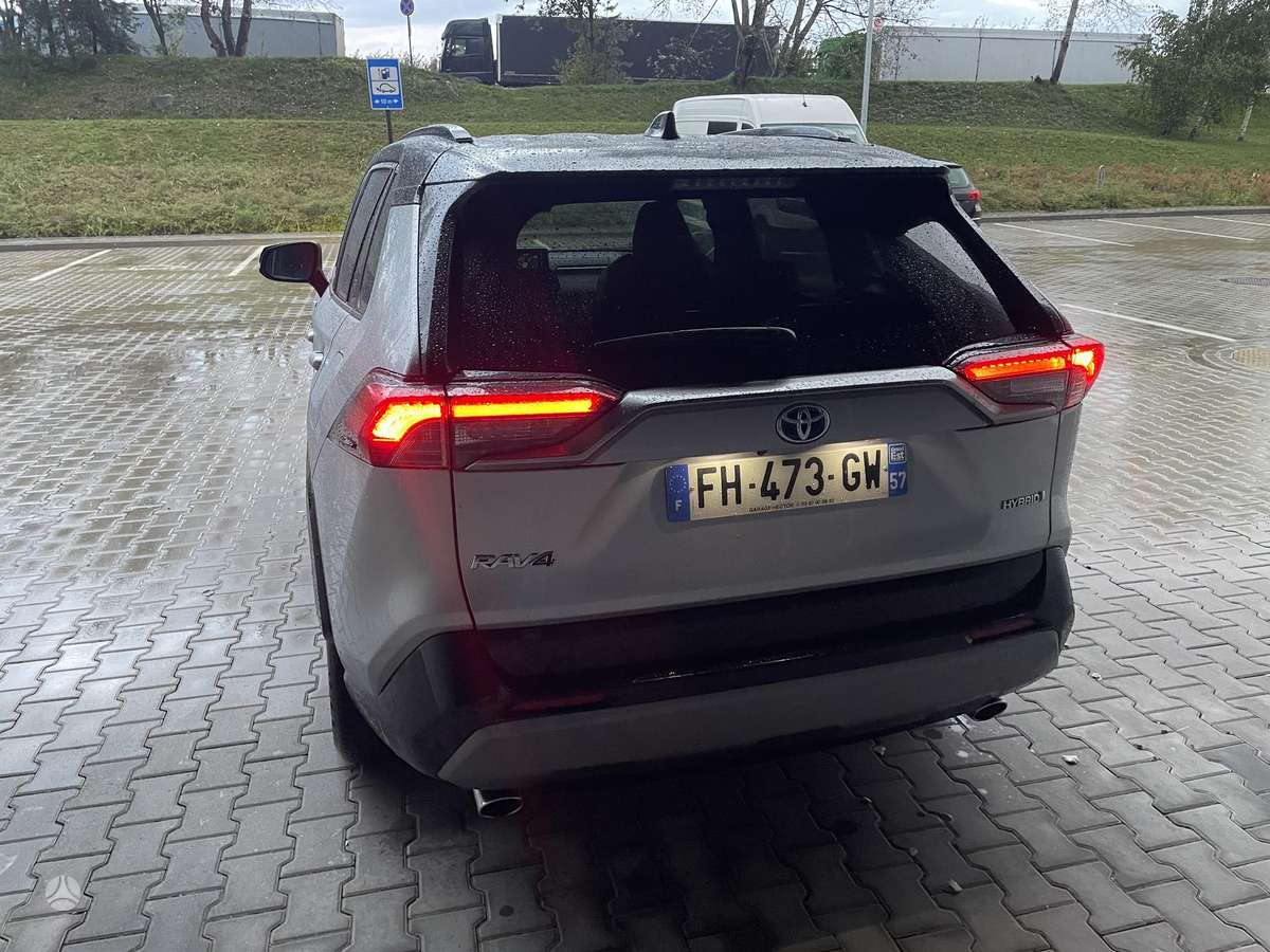 Toyota RAV4 - 3