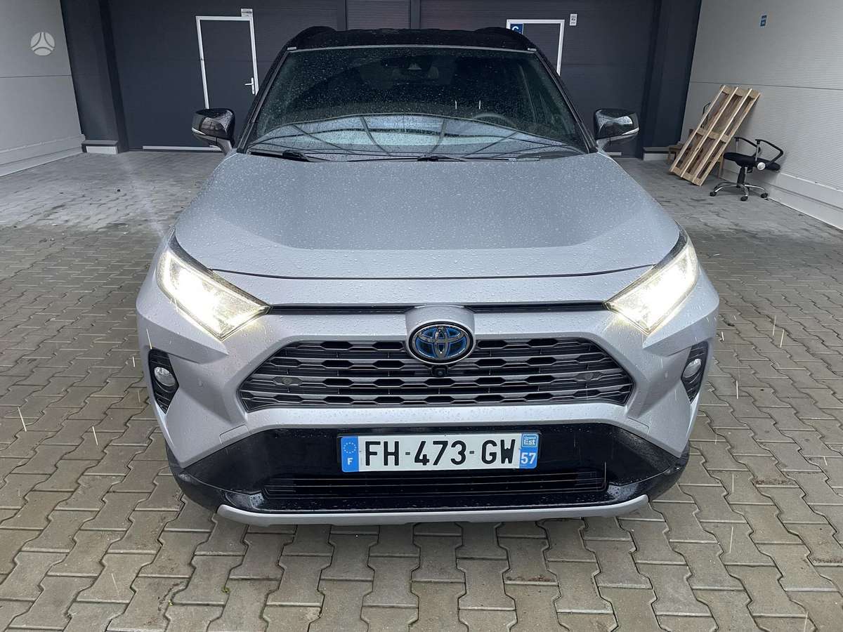 Toyota RAV4 - 11