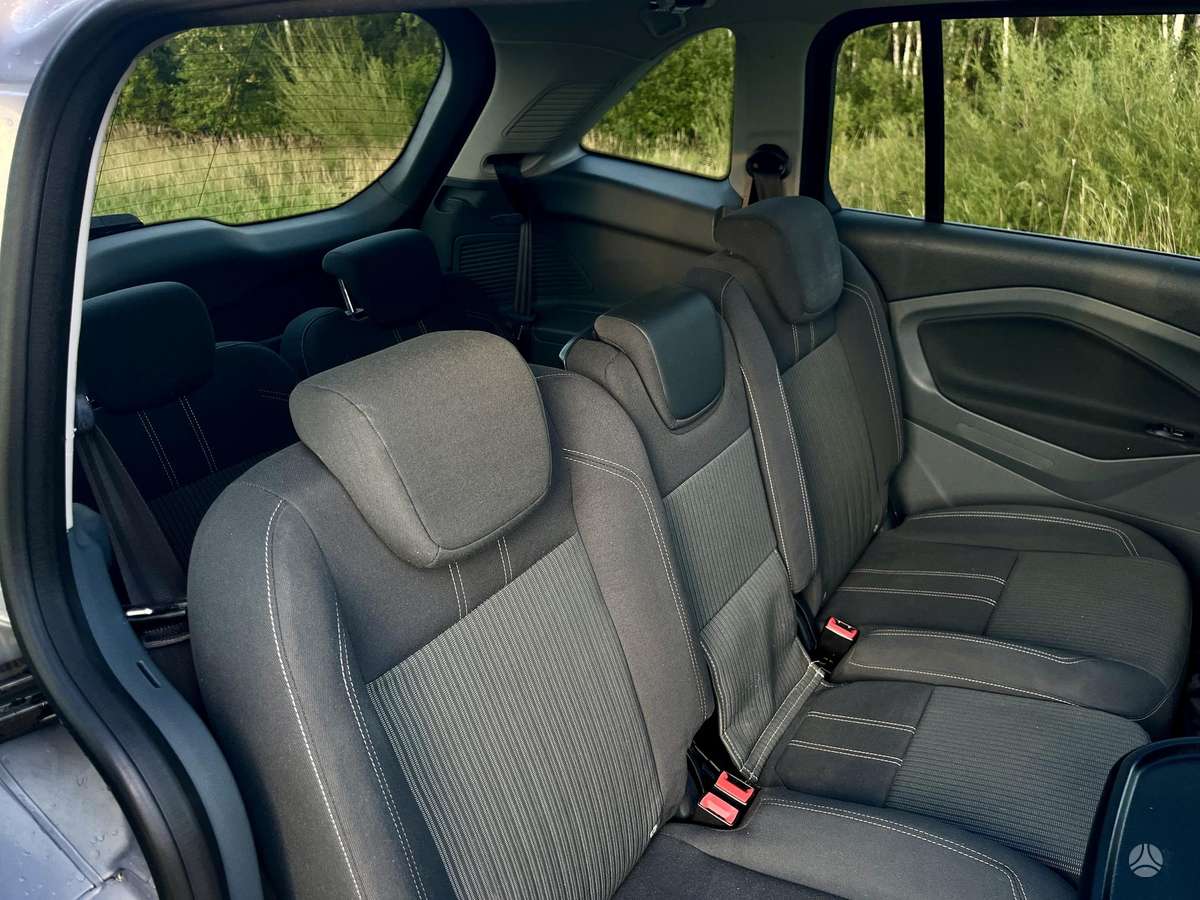 Ford Grand C-MAX - 7