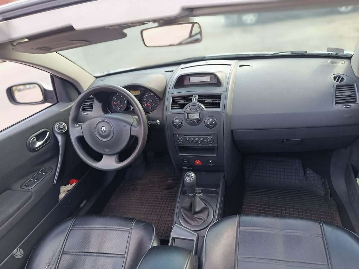 Renault Megane - 8