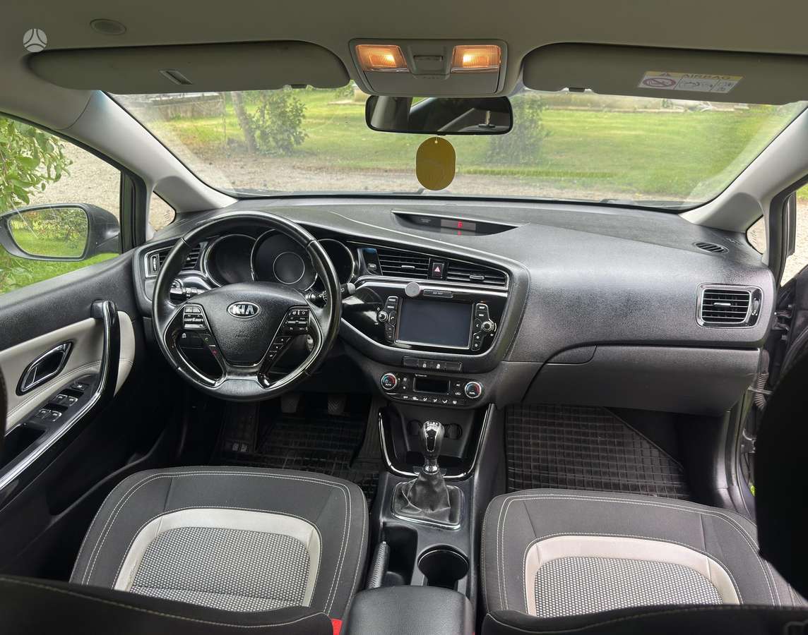 Kia Ceed, 1.6 l., hatchback