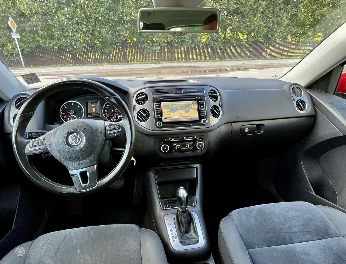 Volkswagen Tiguan - 5