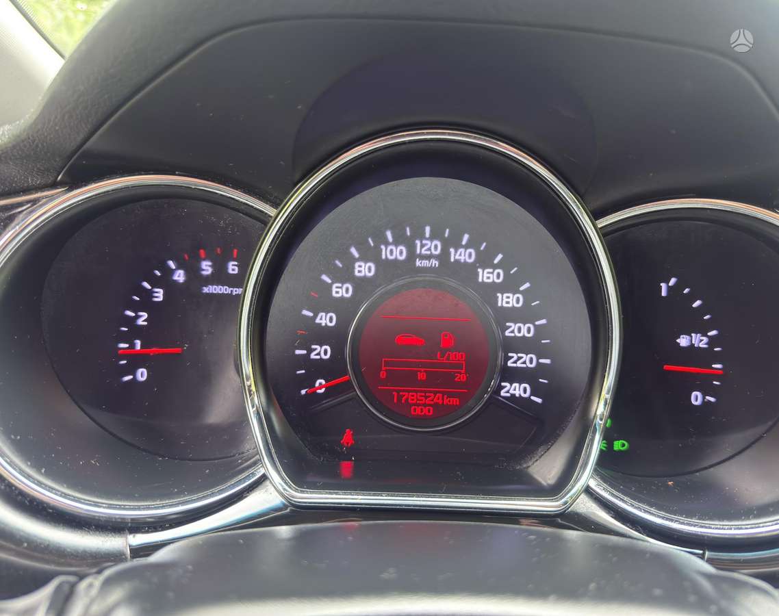 Kia Ceed, 1.6 l., Хэтчбек