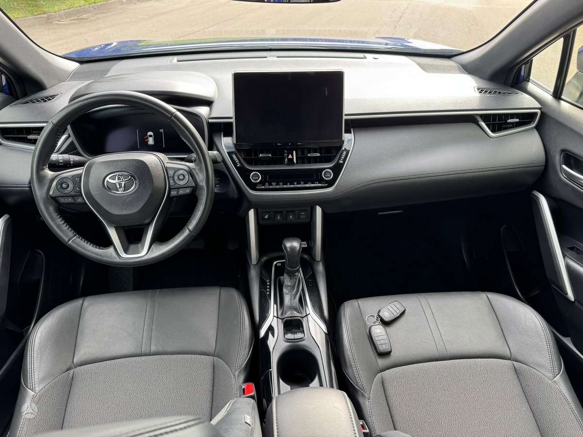 Toyota Corolla Cross - 11