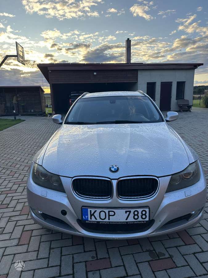 BMW 320 - 1