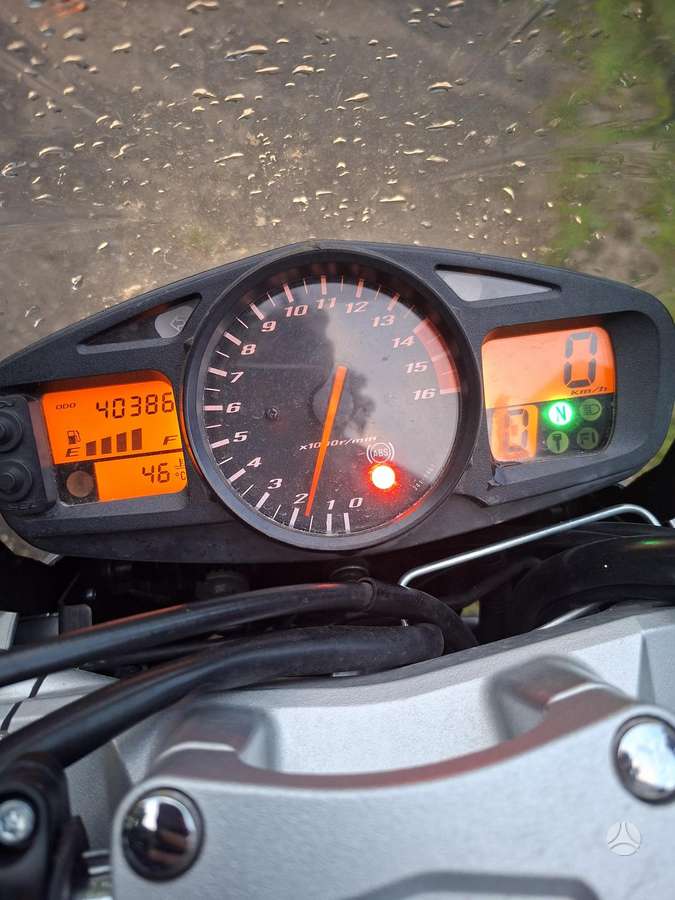 Suzuki GSR 599cc, street / classic