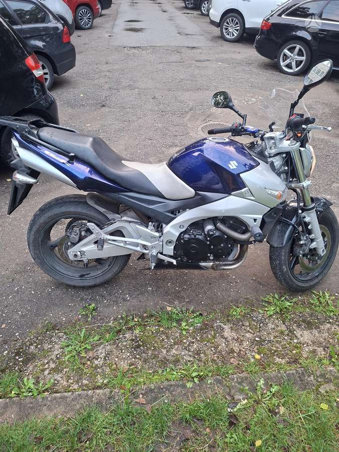 Suzuki GSR 599cc, street / classic