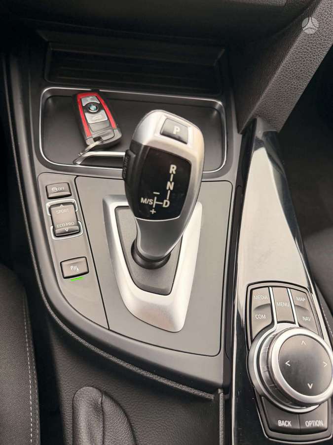 BMW 320, 2.0 l., universalas