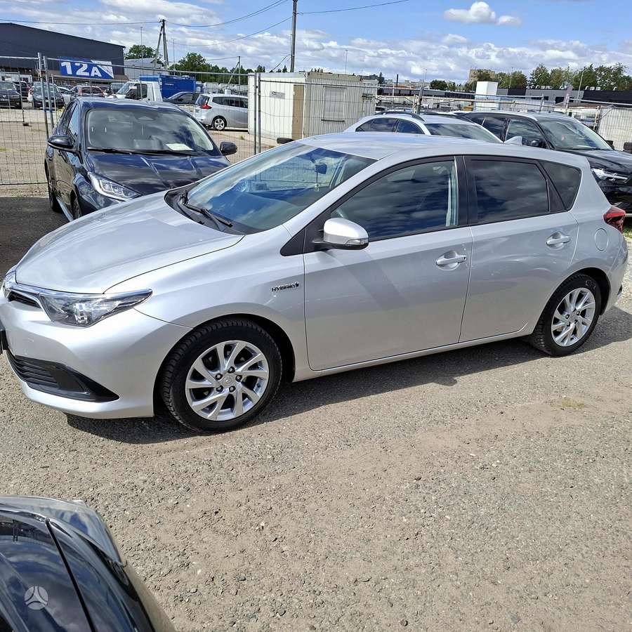 Toyota Auris - 2
