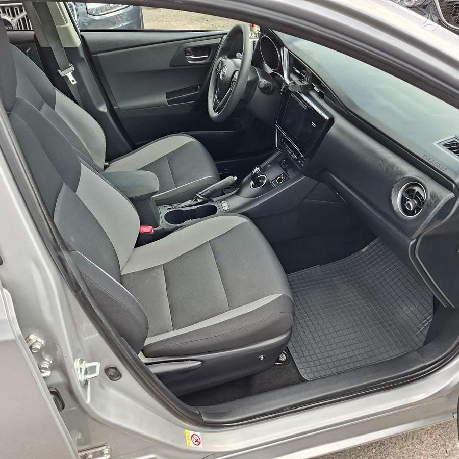 Toyota Auris - 8