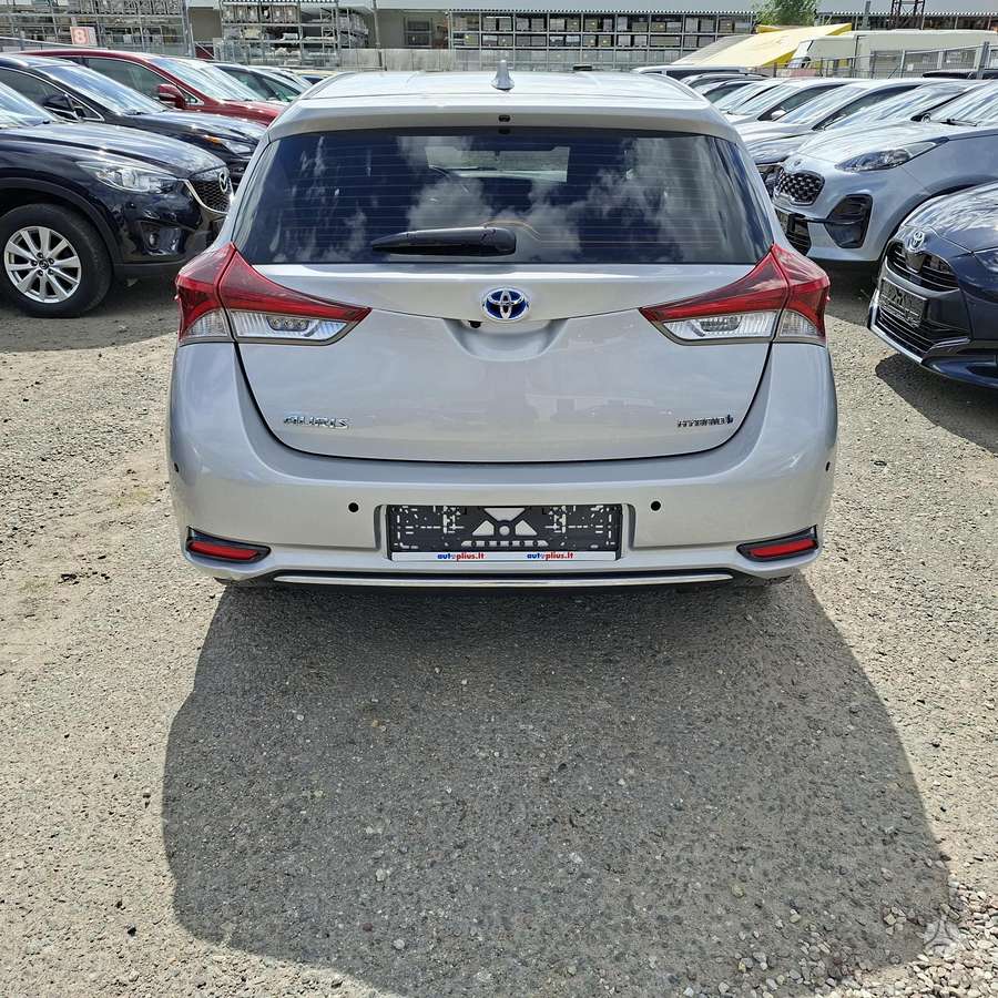 Toyota Auris - 11