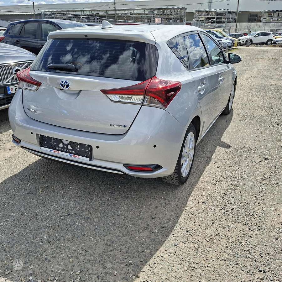 Toyota Auris - 12